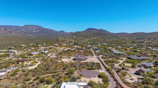 45315 N 18TH Street, New River, AZ 85087