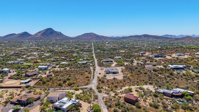 45315 N 18TH Street, New River, AZ 85087