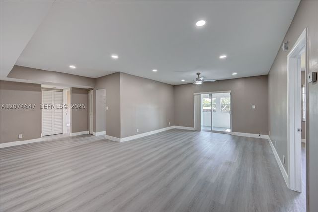 2700 Riverside Dr 303-B, Coral Springs, FL 33065