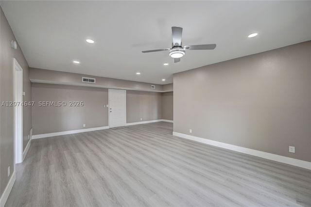2700 Riverside Dr 303-B, Coral Springs, FL 33065