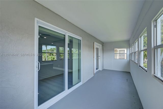2700 Riverside Dr 303-B, Coral Springs, FL 33065