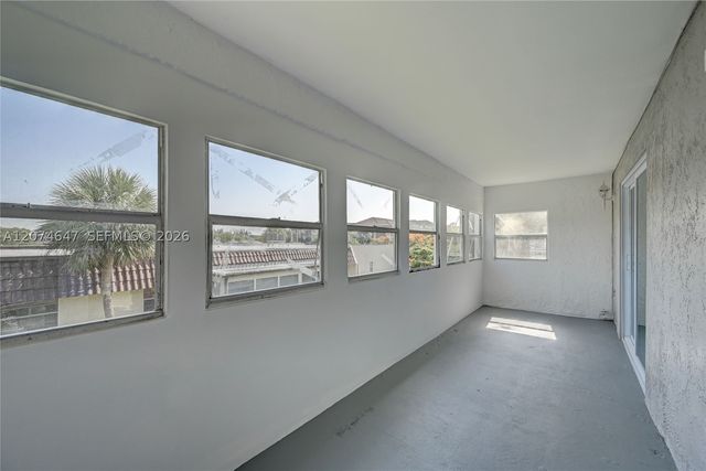 2700 Riverside Dr 303-B, Coral Springs, FL 33065