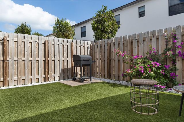 23471 SW 129th Ave, Homestead, FL 33032