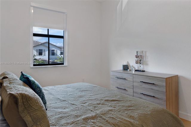 23471 SW 129th Ave, Homestead, FL 33032