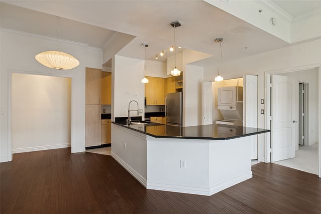 3225 Turtle Creek Boulevard 520, Dallas, TX 75219