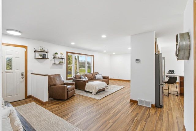 W12497 Highway 188, Lodi, WI 53555