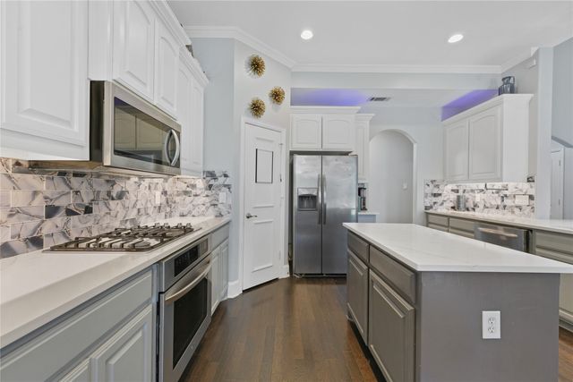 5508 Thistle Hill, Denton, TX 76210