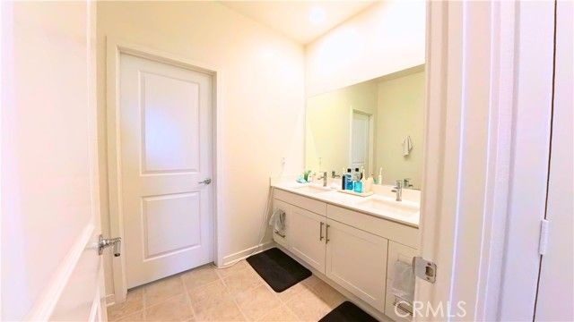 6035 Rio Bravo, Eastvale, CA 92880