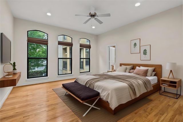 1113 Saint Charles Street, Houston, TX 77003