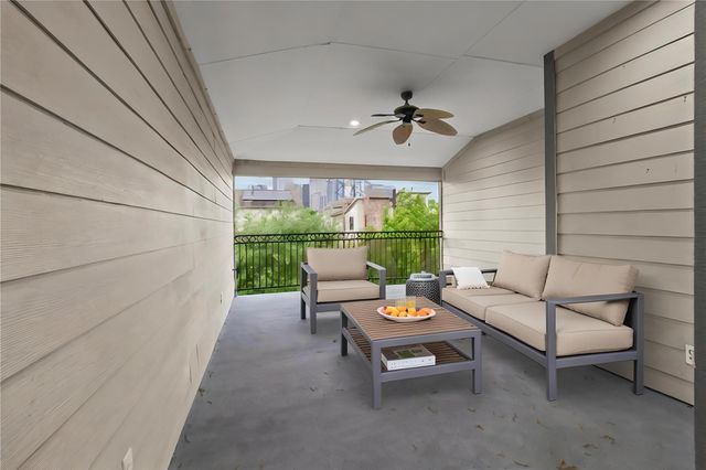 1113 Saint Charles Street, Houston, TX 77003