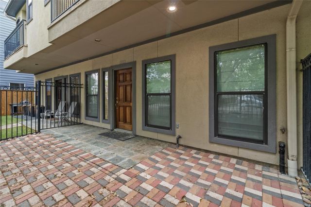 1113 Saint Charles Street, Houston, TX 77003