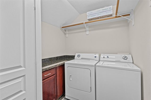 1113 Saint Charles Street, Houston, TX 77003