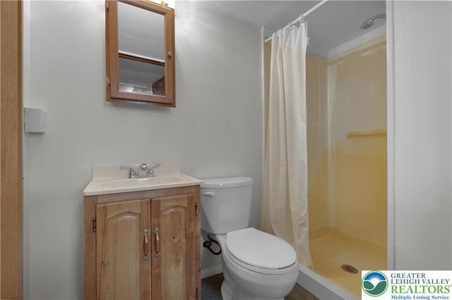 3143 Clifton Avenue, Bethlehem Twp, PA 18020