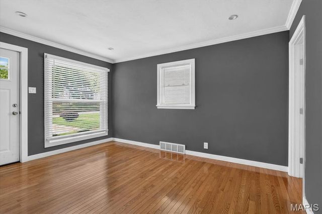 6746 Odell Street, St Louis, MO 63139