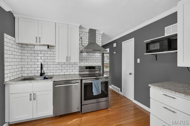 6746 Odell Street, St Louis, MO 63139
