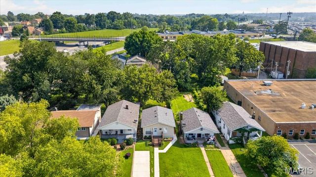 6746 Odell Street, St Louis, MO 63139