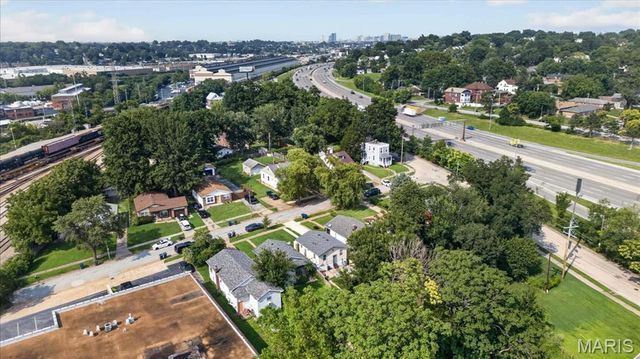 6746 Odell Street, St Louis, MO 63139