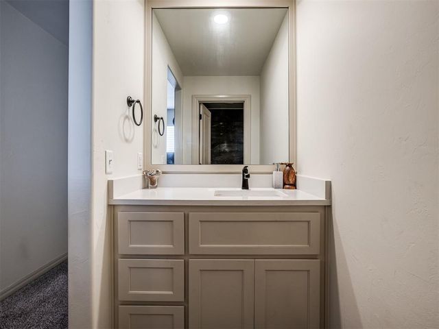 9200 Lupine Road, Yukon, OK 73099