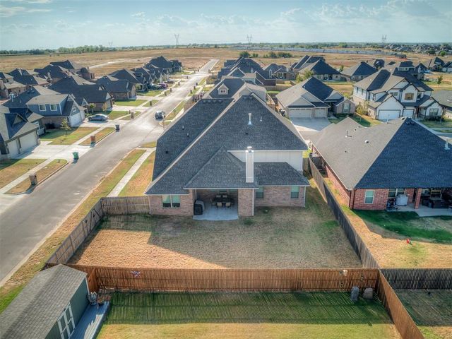 9200 Lupine Road, Yukon, OK 73099