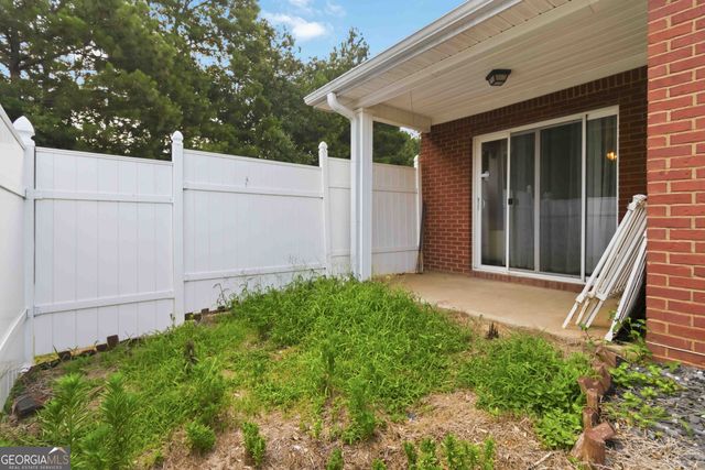 342 Tara Commons Circle, Loganville, GA 30052
