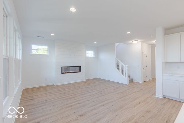 7425 Peristyle Lane, Mccordsville, IN 46055