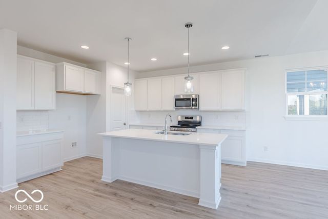 7425 Peristyle Lane, Mccordsville, IN 46055