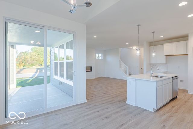 7425 Peristyle Lane, Mccordsville, IN 46055