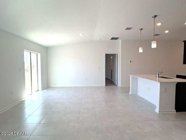 2220 Green Valley Street, Daytona Beach, FL 32124