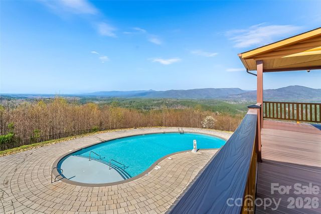 4898 Soaring Top Lane, Lenoir, NC 28645