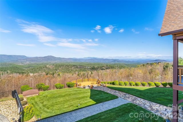 4898 Soaring Top Lane, Lenoir, NC 28645