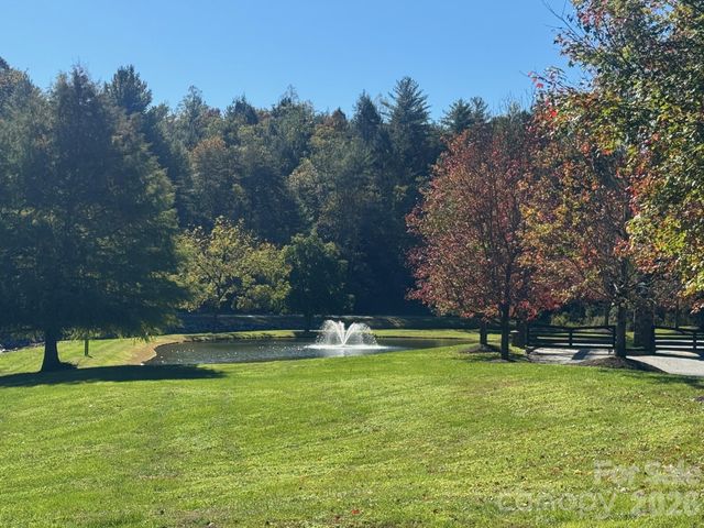 4898 Soaring Top Lane, Lenoir, NC 28645