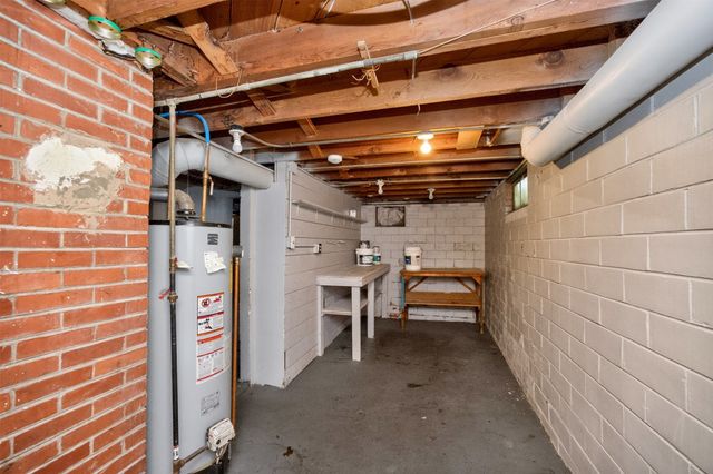 4124 3rd Street, Des Moines, IA 50313
