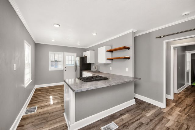4124 3rd Street, Des Moines, IA 50313