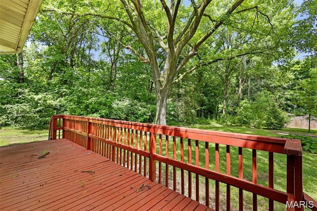 9614 Winkler Drive, St Louis, MO 63136