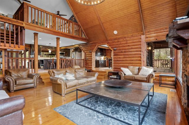 759 Spring Creek Drive Drive, Crockett, TX 75835