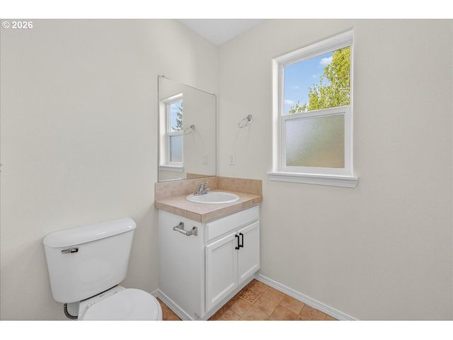 2743 Se 98TH Ave 3, Portland, OR 97266