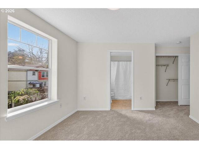 2743 Se 98TH Ave 3, Portland, OR 97266