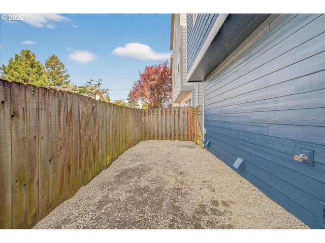 2743 Se 98TH Ave 3, Portland, OR 97266