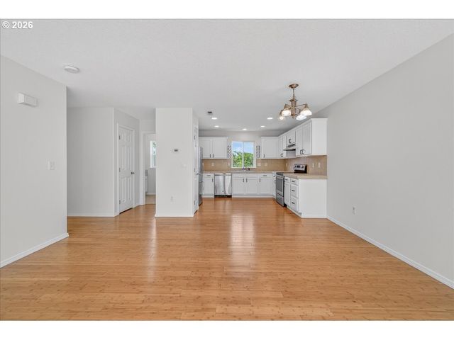 2743 Se 98TH Ave 3, Portland, OR 97266