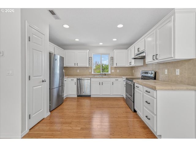 2743 Se 98TH Ave 3, Portland, OR 97266