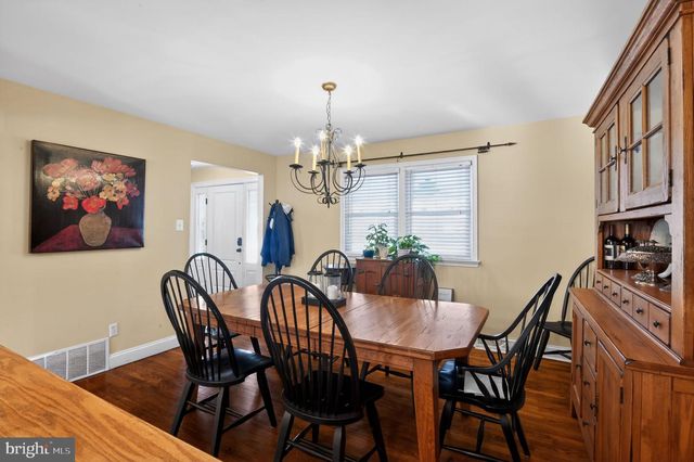 1014 RICHARD DR, Linwood, NJ 08221