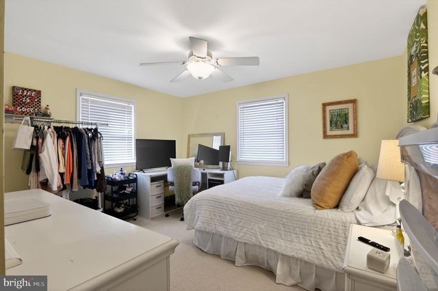 1014 RICHARD DR, Linwood, NJ 08221