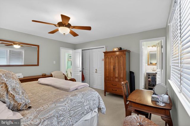 1014 RICHARD DR, Linwood, NJ 08221