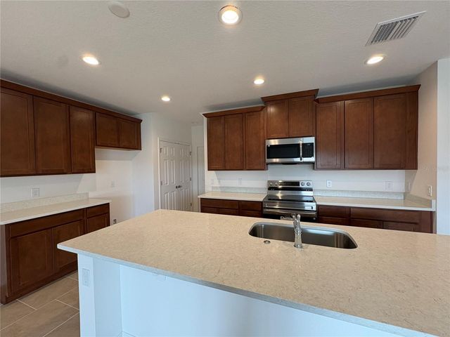 1595 CLOUDY COURT, St Cloud, FL 34769