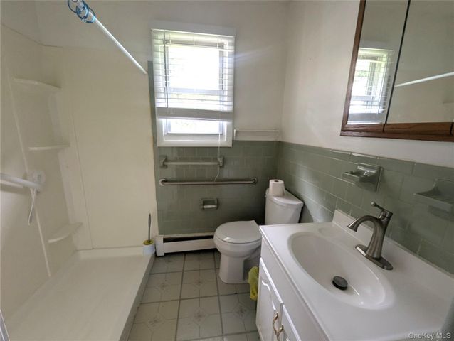 6 Crawford Street, Pine Bush, NY 12566