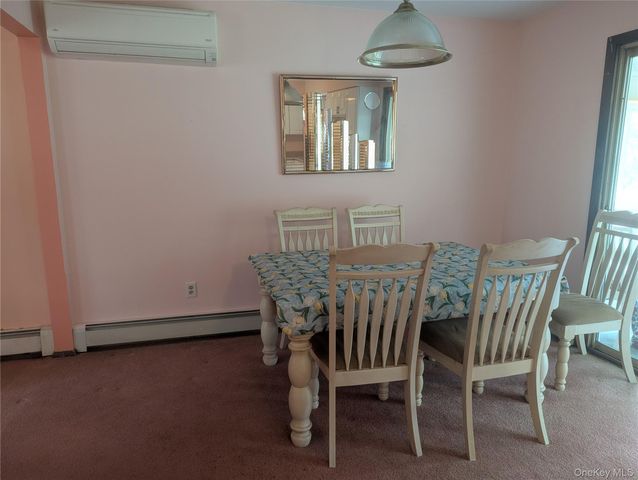 6 Crawford Street, Pine Bush, NY 12566