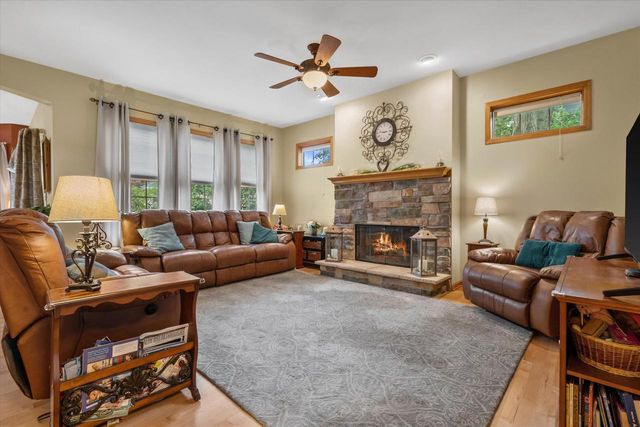 3160 S 85th STREET, Milwaukee, WI 53227