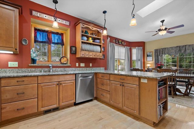 3160 S 85th STREET, Milwaukee, WI 53227