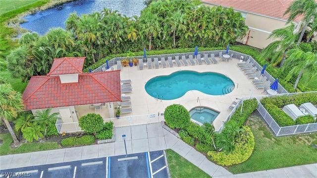 2710 Cypress Trace CIR 3034, Naples, FL 34119