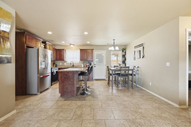 2503 Hunters Court, Claremore, OK 74019